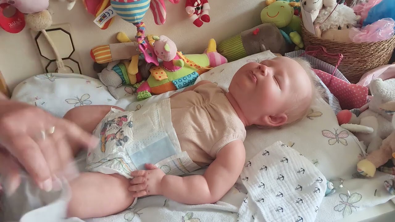 Wir machen uns fertig zum ausgehen 👱‍♀️👶 mit Kinderwagen 🌞
