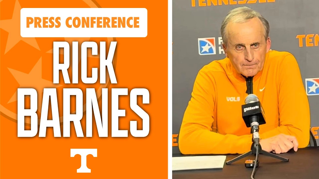 Tennessee basketball -- Head coach Rick Barnes reacts to Alabama loss