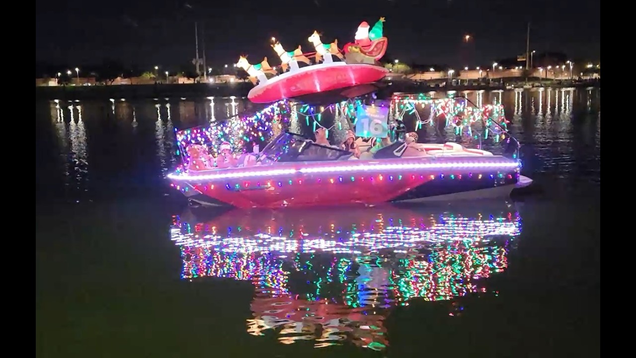 2024 Fantasy of Lights Boat Parade and Fireworks at Tempe Town Lake