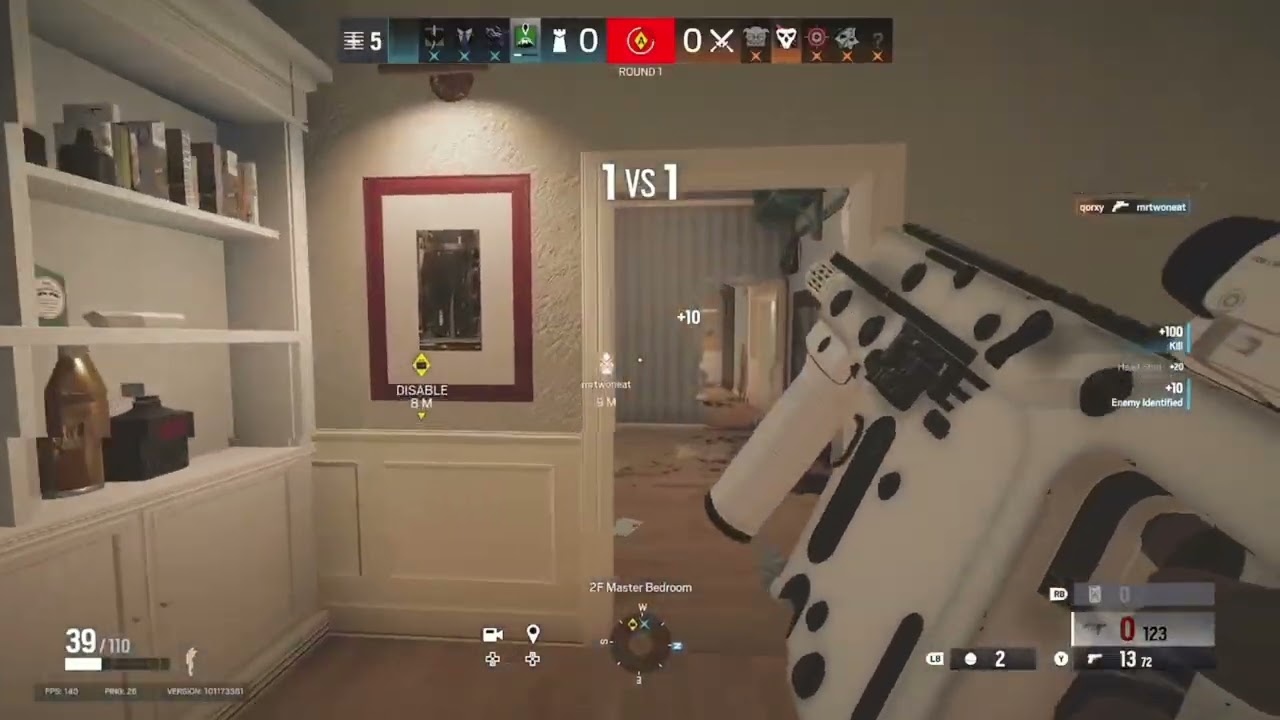 R6 clips