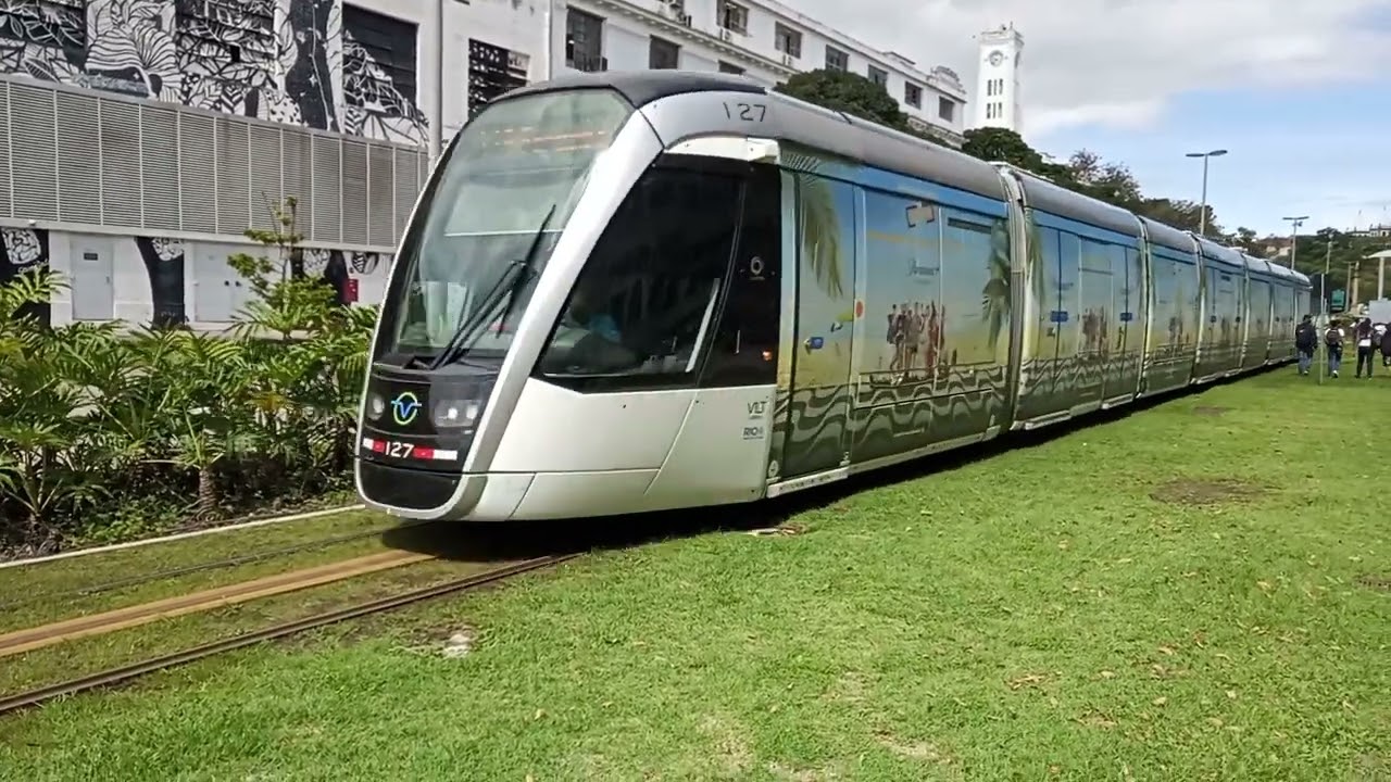 VLT Carioca - 127 indo para Praia Formosa saindo da Parada dos Museus