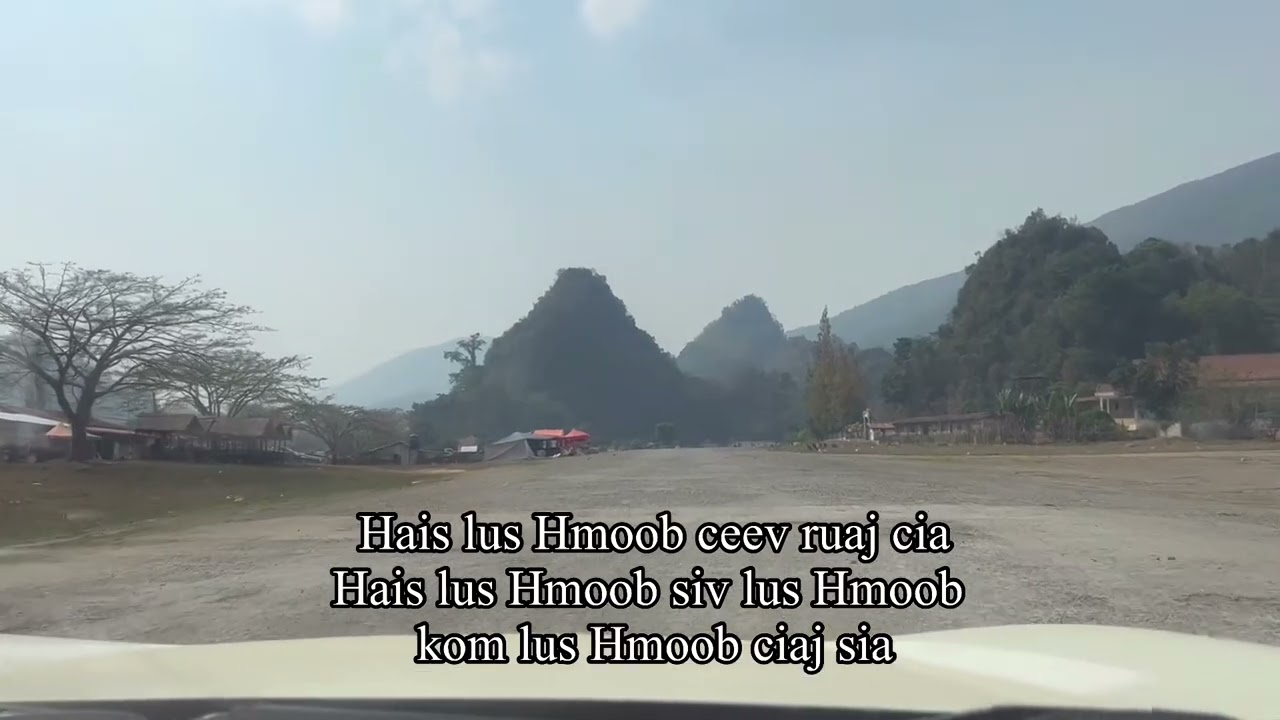 Lus Hmoob by Txawj Pes Vaj ( karaoke )