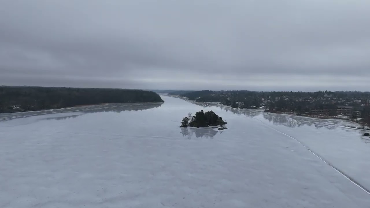 First drone flight! Lake Drevviken in 4K, 2026-03-01. DJI Mini 4 Pro.