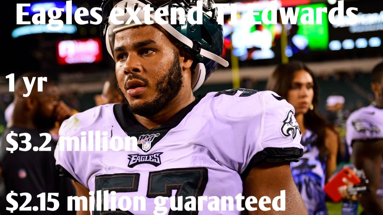 Eagles extend TJ Edward's contract