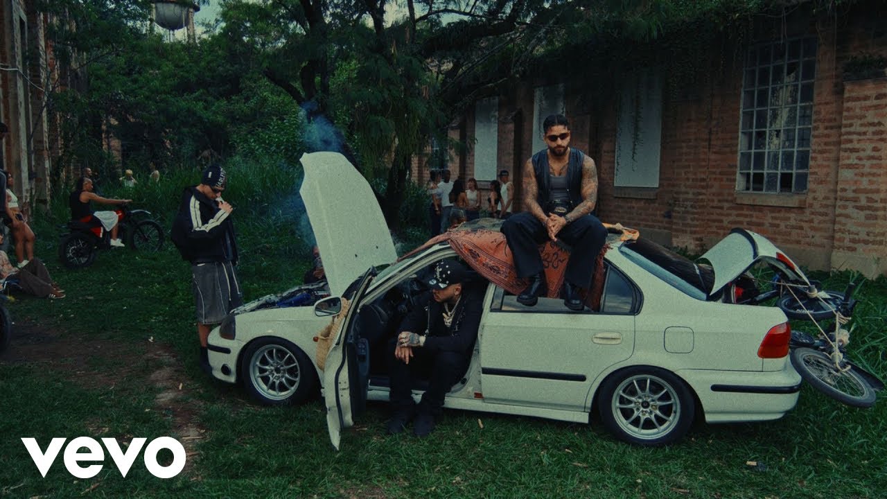 Sky Rompiendo, Kris R., Maluma - QHP PI&Ntilde;ATA (Official Video)