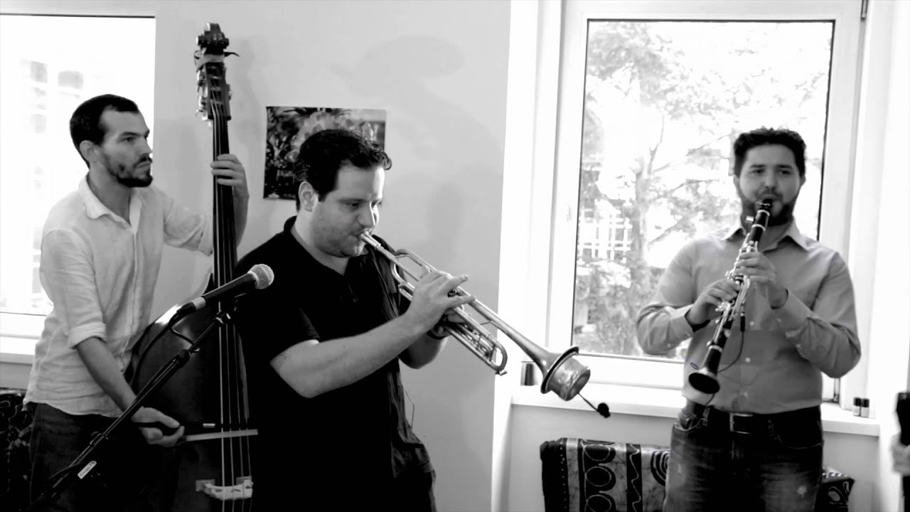 [dunkelbunt] - Swingy Mama - live @ mr [dunkelbunt]'s living room