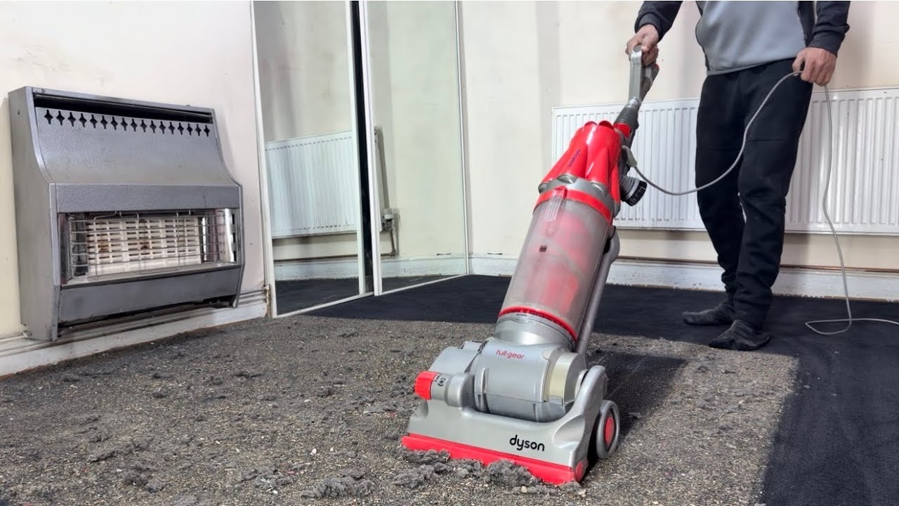 Dyson DC07 Full Gear vacuum cleaner - [Performance Testing]
