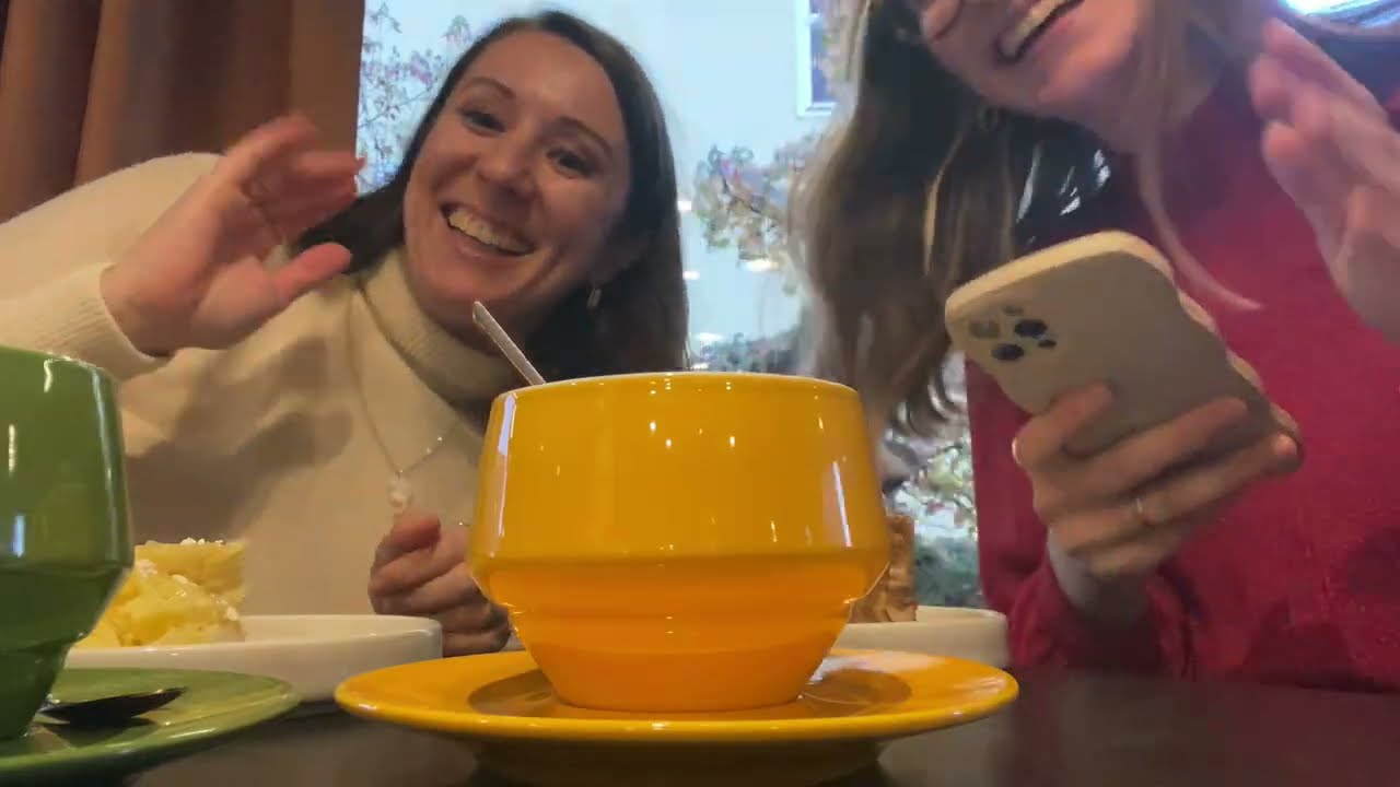 Knjige, spet greva v kino & druženje / Vlog #34