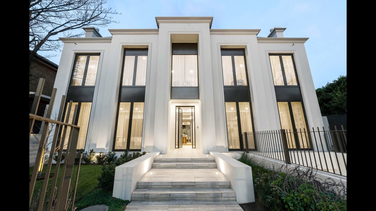 Marshall White: 6 Kilsyth Avenue, Toorak