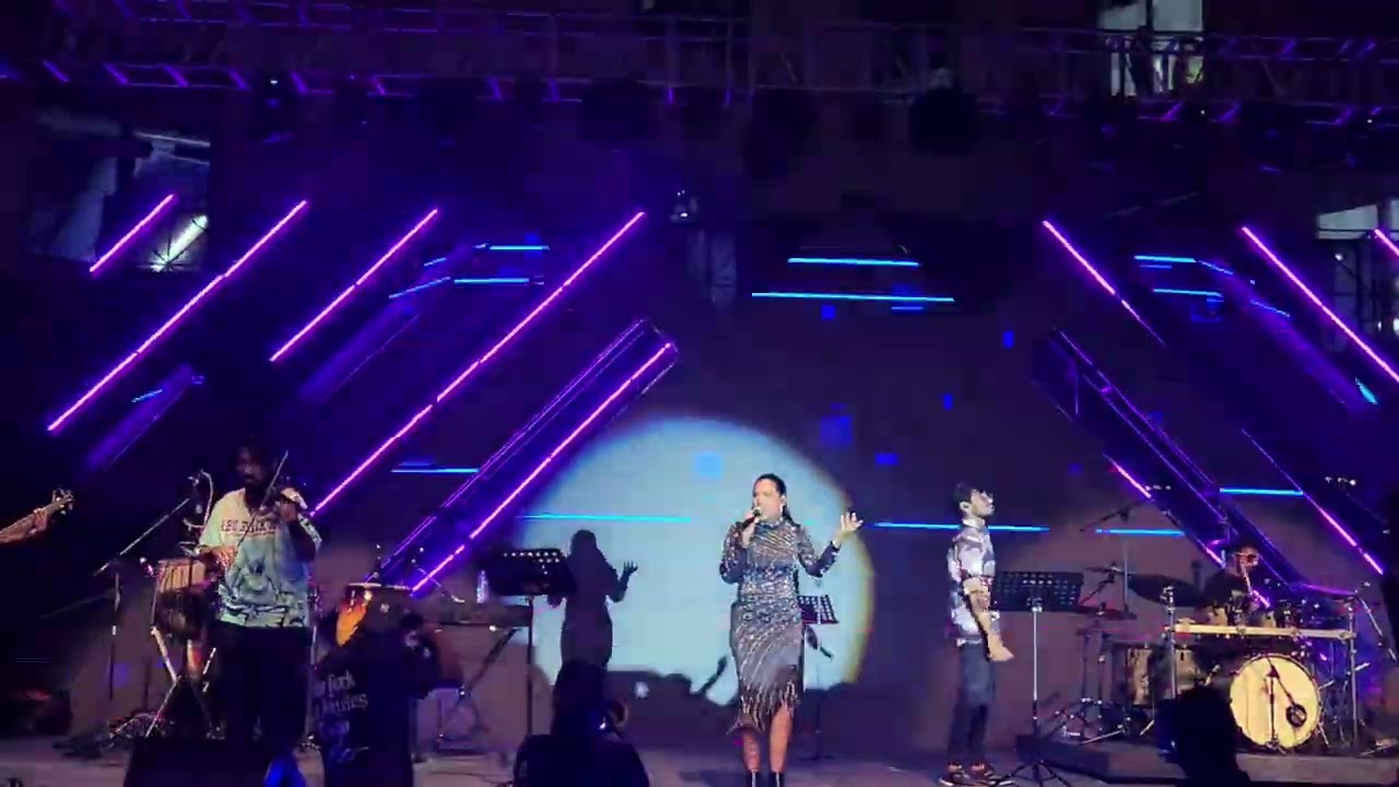 Live concert by SAAVARI