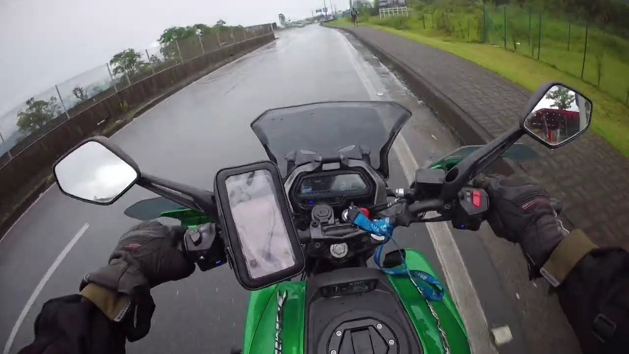 BAJAJ DOMINAR 400: DE CRICIÚMA A BRASÍLIA
