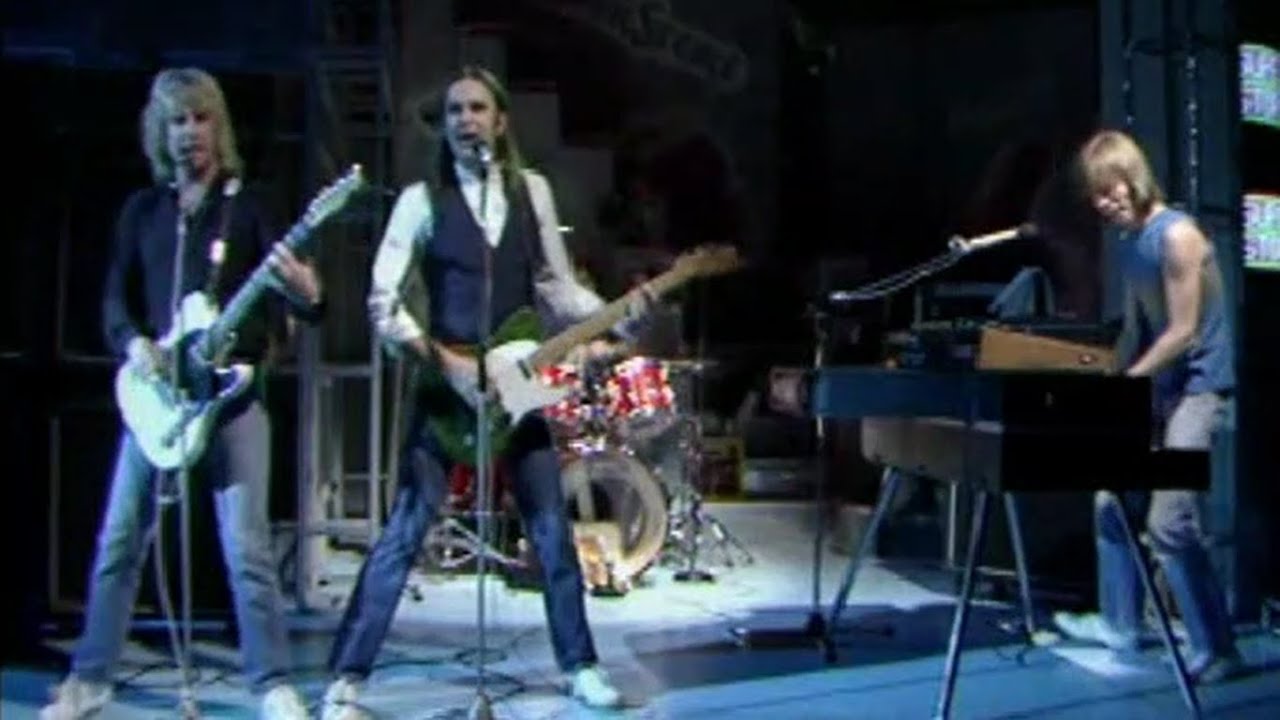 Status Quo - A Mess of Blues + Interview (Saturday Superstore)