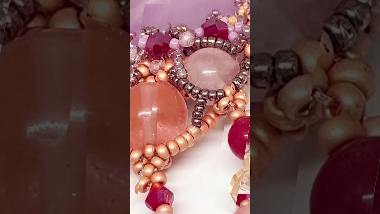 Колье с Розовым кварцем #diy #jewelry #украшенияскамнями