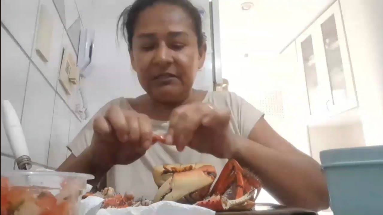 Sábadouuu meu povo vamos tomar café da manhã comigo e vamos almoçar também 