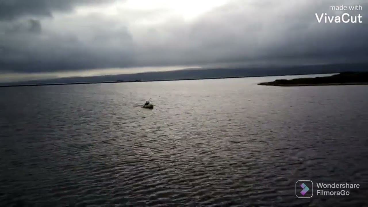 Retour de p&ecirc;che en kayak sur l'&eacute;tang de Leucate film&eacute; avec drone fimi x8 2020.