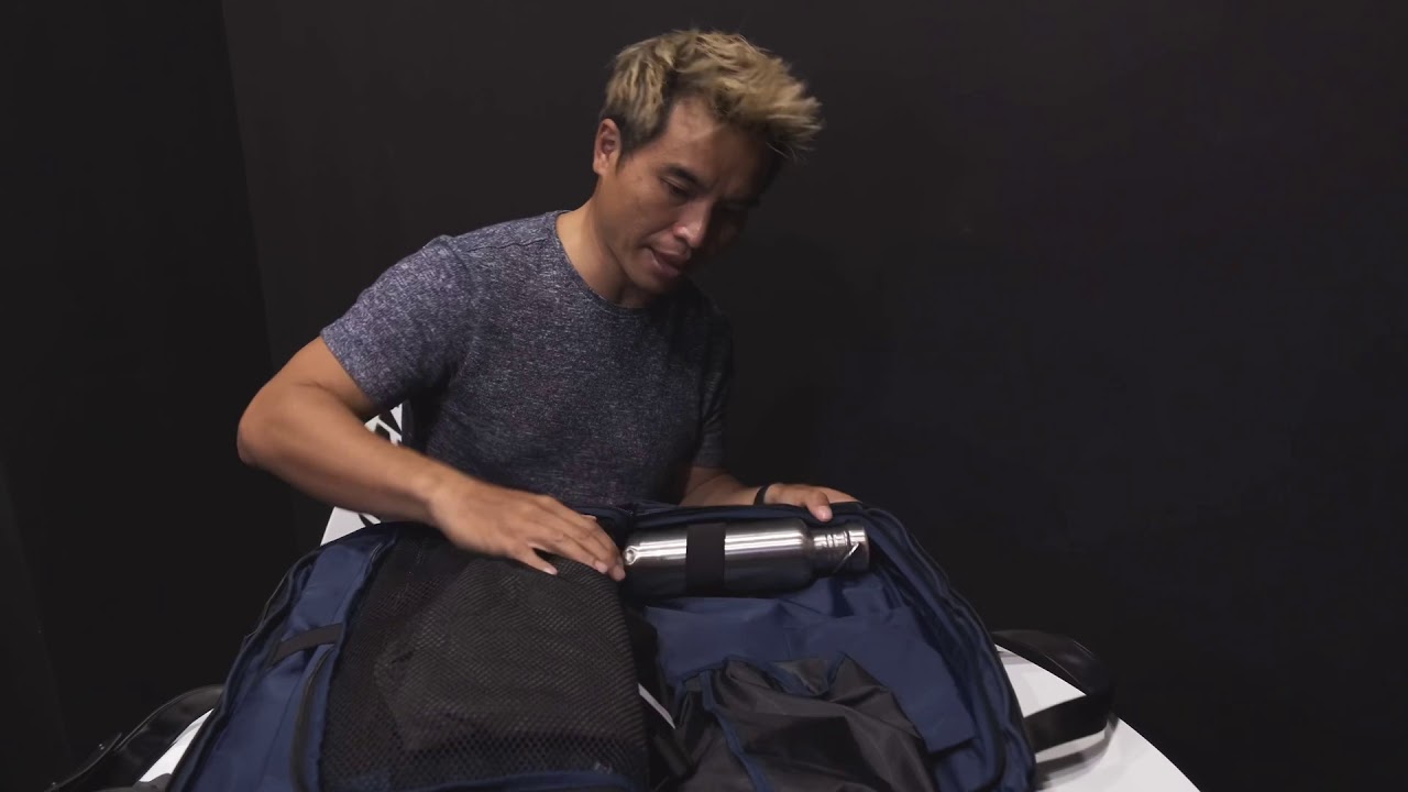 Sterkmann Travel Duffel Review: Pockets Galore!