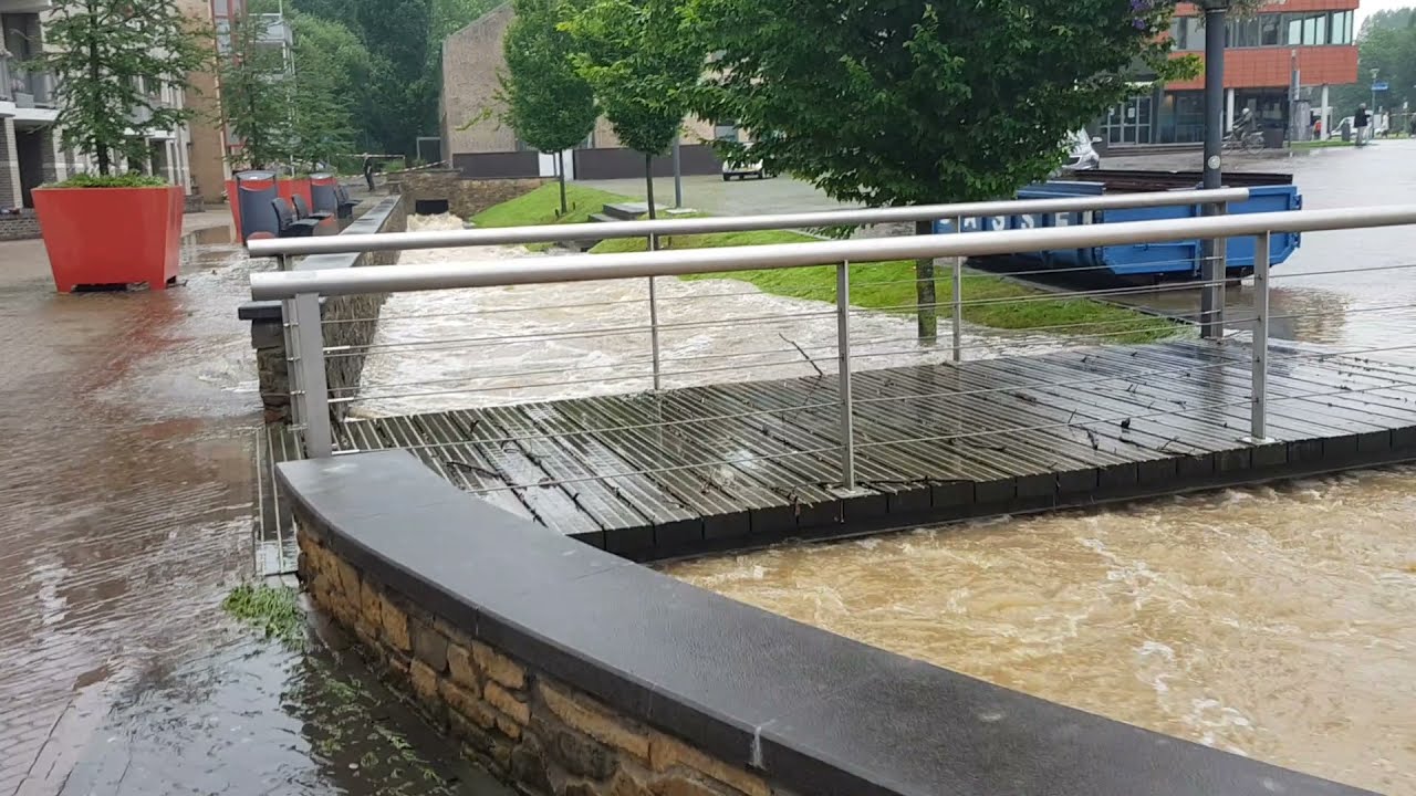 Simpelveld centrum hoogwater 14 juli 2021