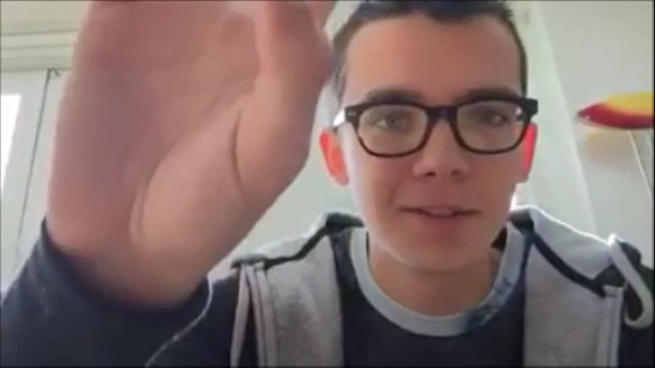 Asa Butterfield - Periscope 2 (10-12-2016)