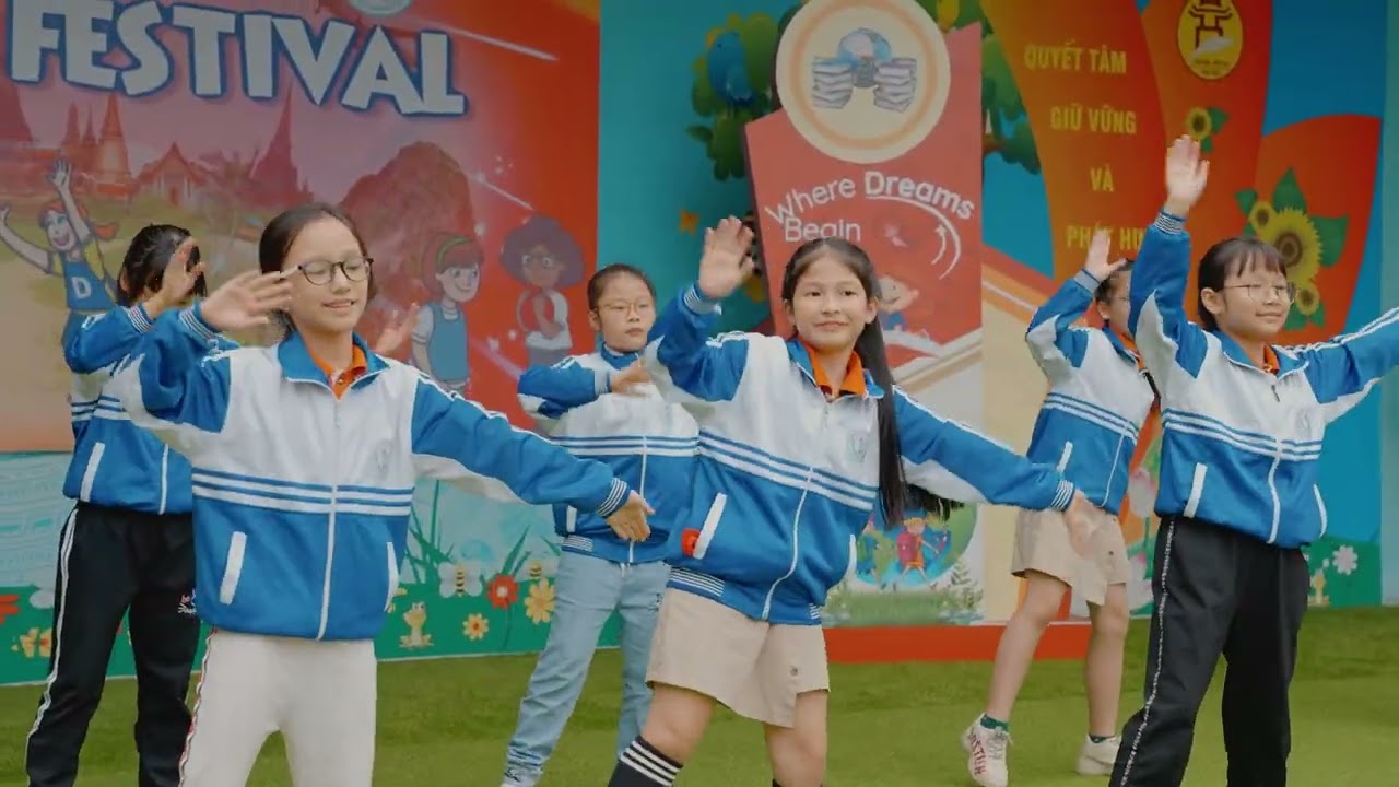 Trường Tiểu Học Đức Thắng-Flashmob Dancing (Better When I'm Dancing) Official Video