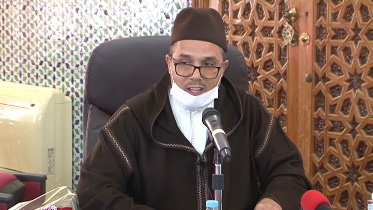 الأستاذ عبد العظيم العمراني في مناقشة الدكتورة (أحكام الدين الناشئ عن عقود المعاوضات ....)
