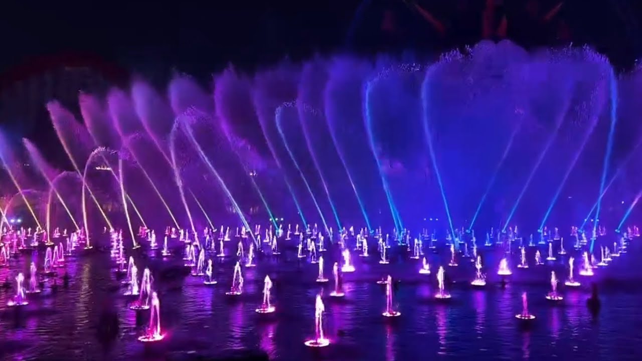 Spectacular World of Color - California Adventure #spectacular