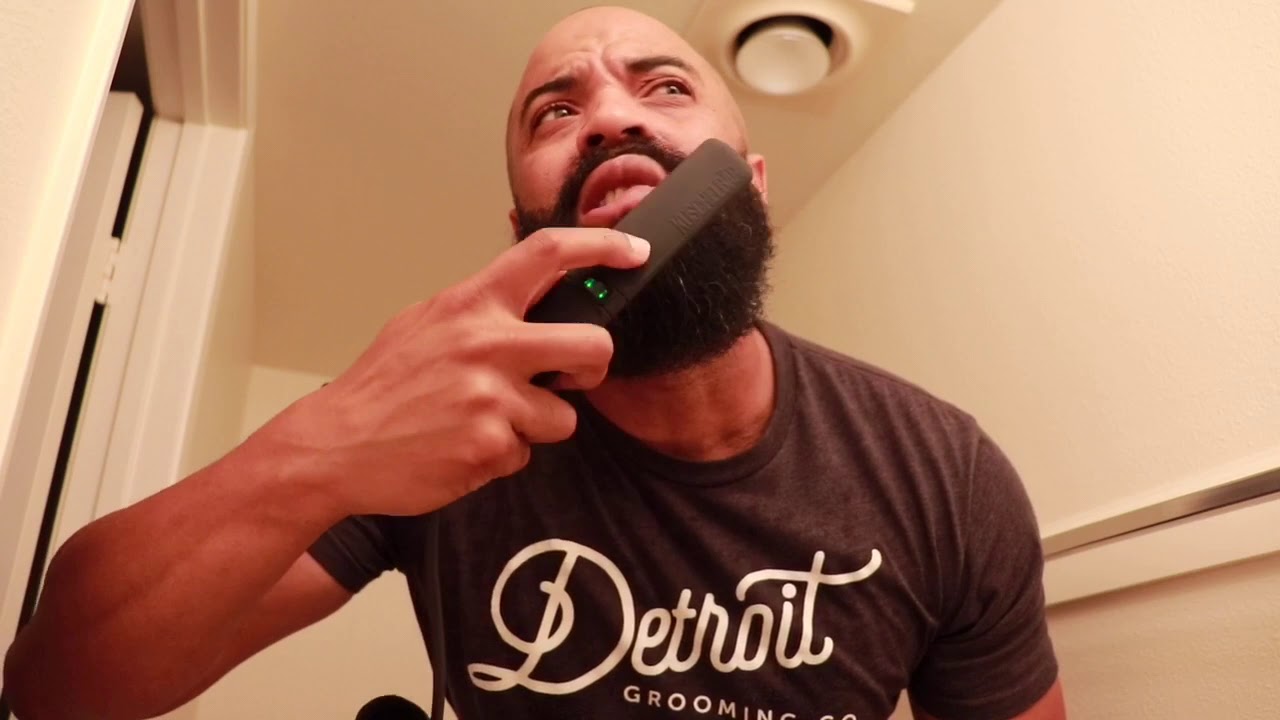 My first impression of the $100 KUSCHELBAR hair and beard straightner brush | Coarse Beard Review