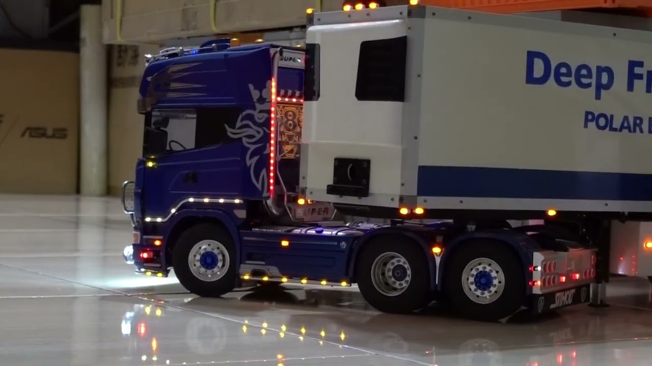 RC R620 +冷凍子車第二部 (R620 + REEFER  SEMI-TRAILER 2 )