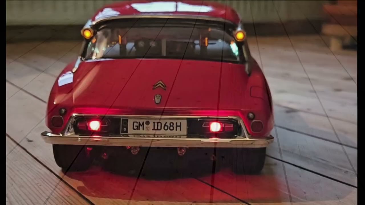 Die rote Göttin als RC-Car