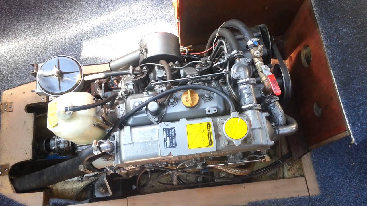 Yanmar 3HM35F Marine engine startup