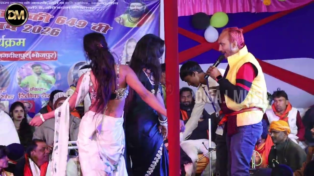 बबीता किन्नर पहली बार छोटे बाबा के साथ नाच वाला रौल करके खुब गाली गलौज किए जगदीशपुर भोजपुर मे