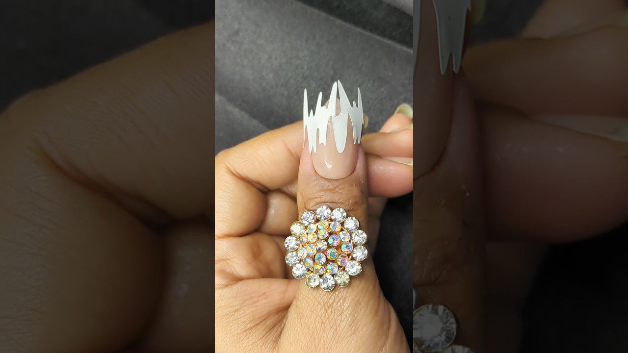 Begginers friendly easy nail art design 🤩 