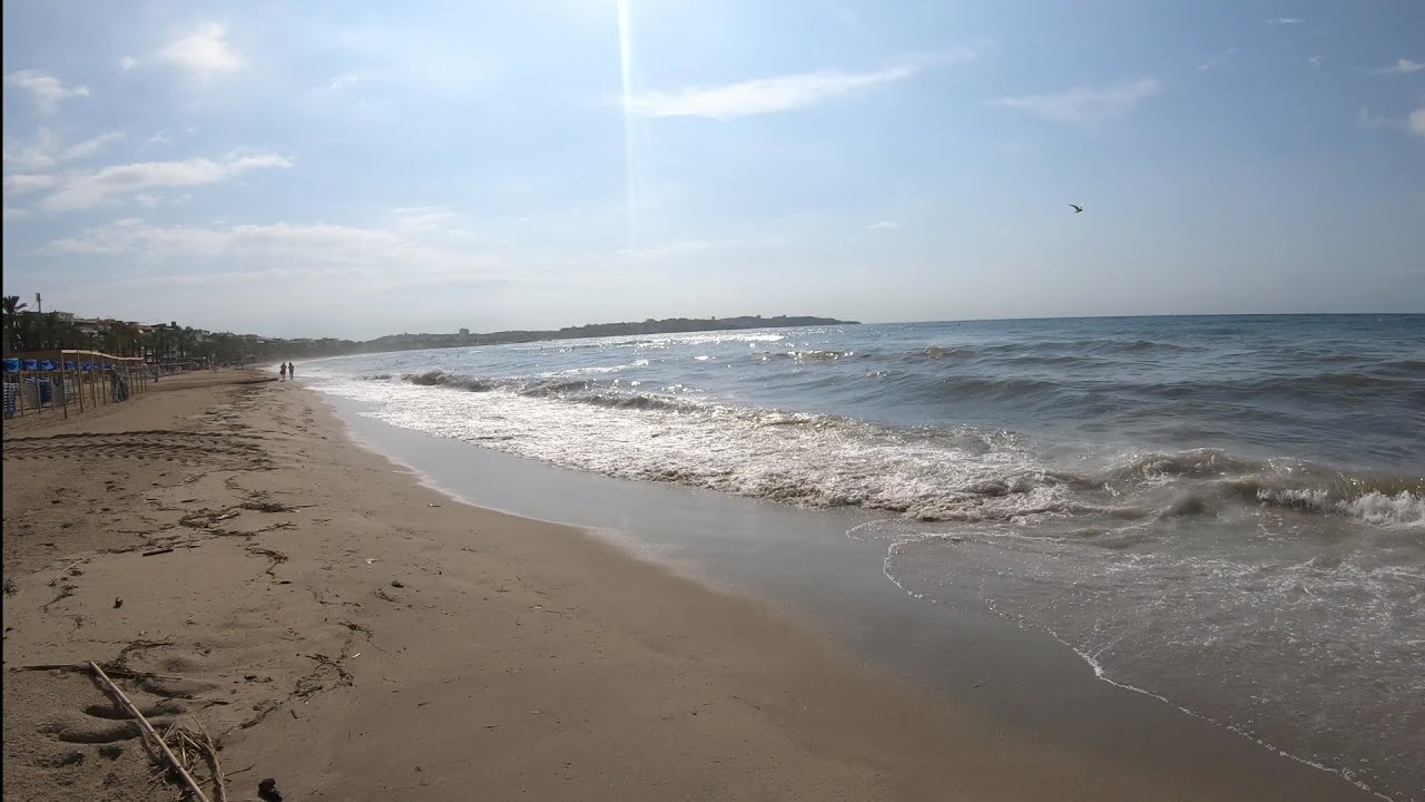 Beach walking from Cambrils to Salou 2022
