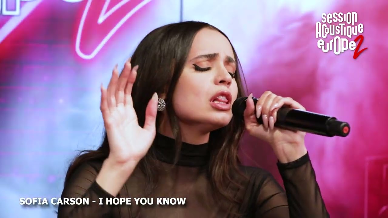Sofia Carson a interprété son nouveau single 