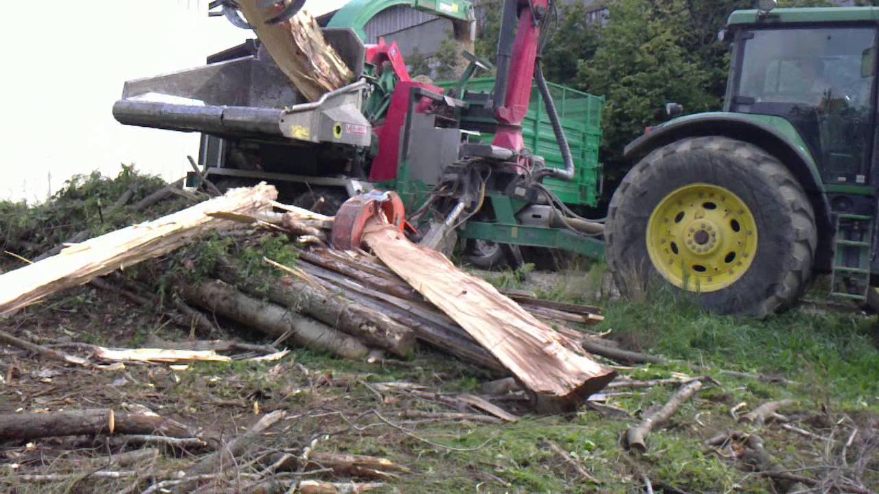 Buchen hacken und spalten John Deere 7920 und Mus Max