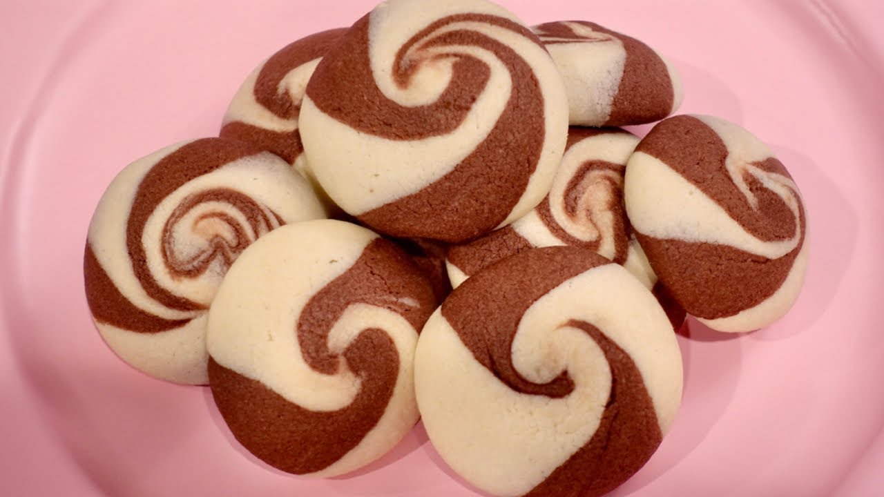 PUNJENI PRHKI DVOBOJNI KEKSI, MORATE PROBATI (TWO TONE SHORTBREAD COOKIES)