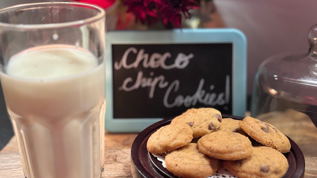 Chocolate Chip Cookies #recipe #baking #chocolate