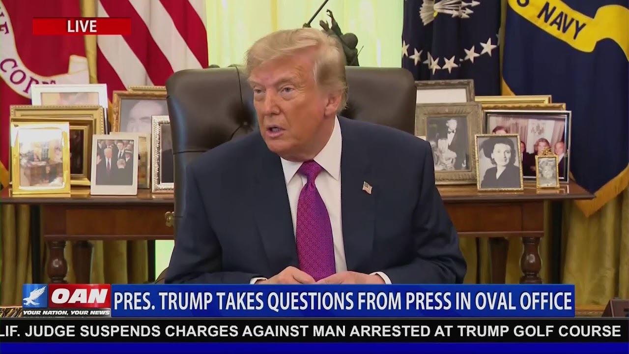 ПРЯМОЙ ЭФИР: Президент Трамп подписывает указы в Овальном кабинете