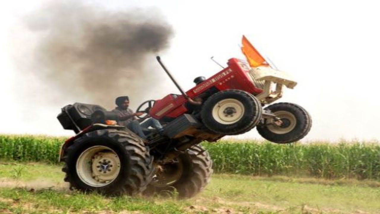 Dangerous tractor stunt in punjab | Punjab village tractors | Hum Saraiki