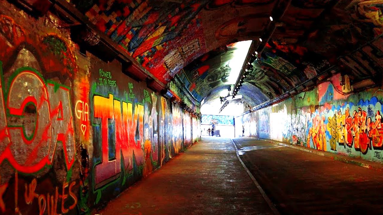 AMAZING Graffiti Tunnel in London 🎨 Lambeth & The Lambeth Vaults | POV Central London Tour