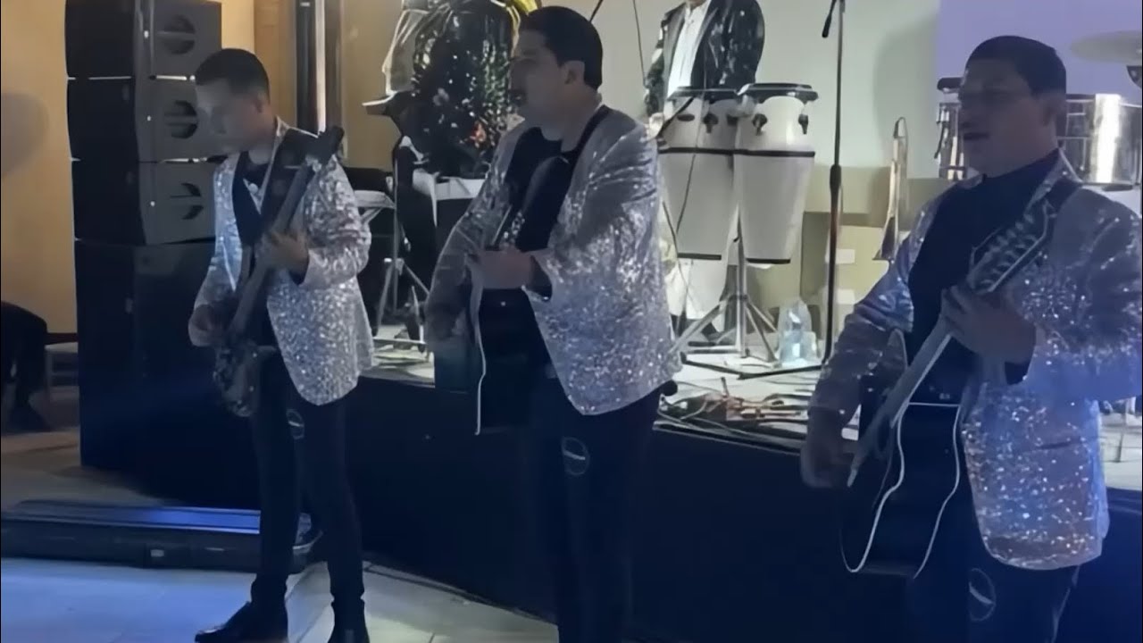 Amigos Con Derecho-Los Afortunados En Vivo