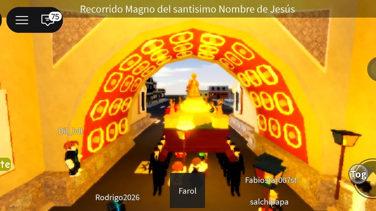 Paso por el arco de correo, procesion del santísimo nombre de Jesús .@FeYDevocioncGuatemalteca 