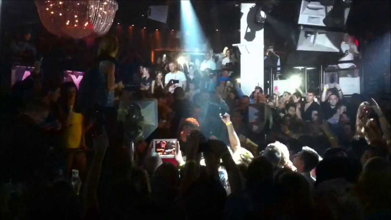 Martin Garrix - Budapest (Club Play - 22.10.2013.)