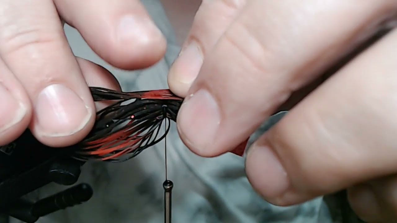 Weedless Compact Finesse Style Jig - Kicked Up Black Neon