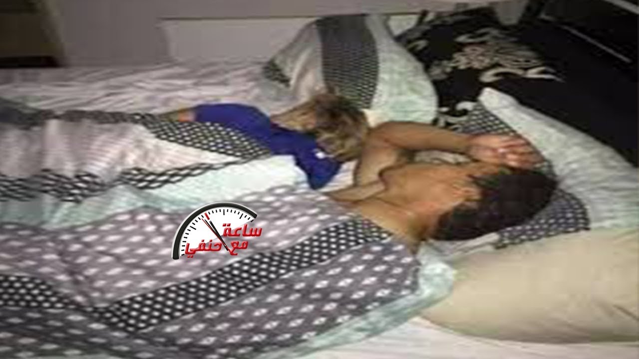 جزار وجد زوجته على سريره بالملابس الداخليه مع عشيقها  فقطعهم بالساطور !