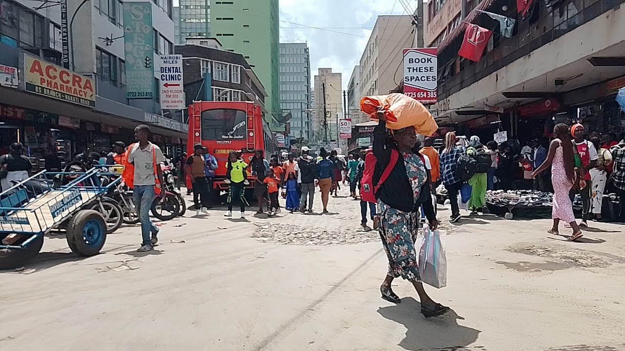 FEELING UNSAFE WALKING IN NAIROBI DOWNTOWN 