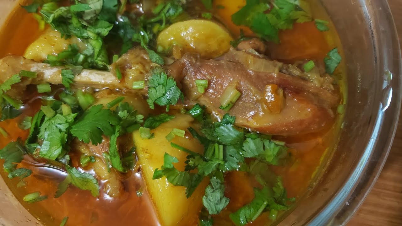 Aloo Gosht | Aloo Gosht Recipe from my mother's kitchen | Chicken Potatoes Recipe |