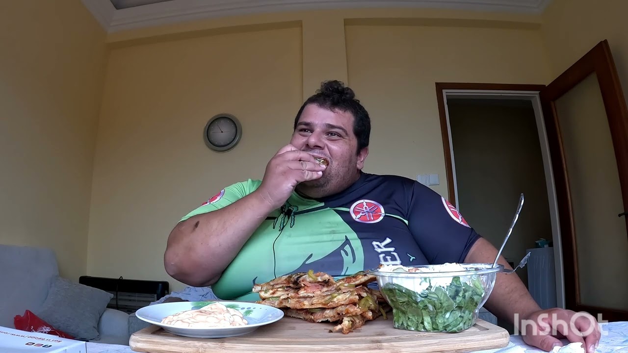 Tasty, 🙂 Delicious Greek Dinner Roma 🍕 Pizza. #mukbang ENJOY!! (Talking) 😊