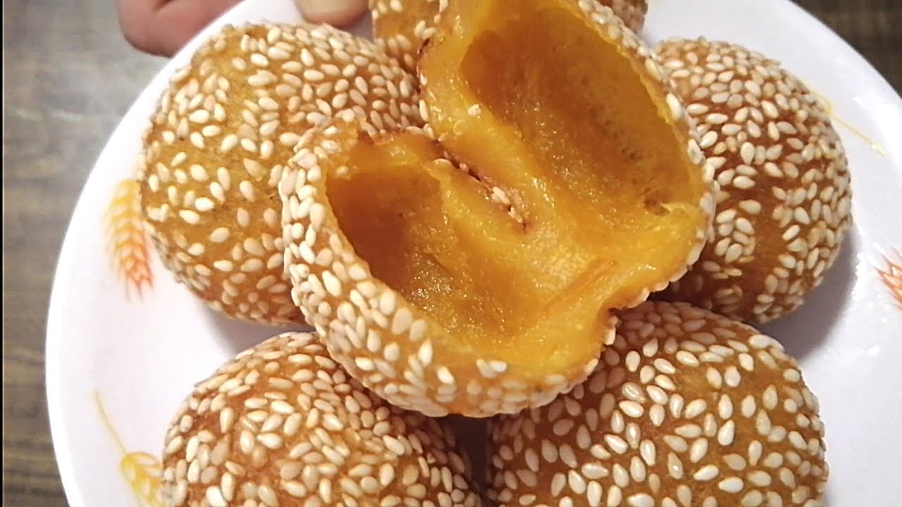 【Dim Sum 点心】 Chinese Fried Pumpkin Sesame Balls Recipe 南瓜芝麻球 外酥内软