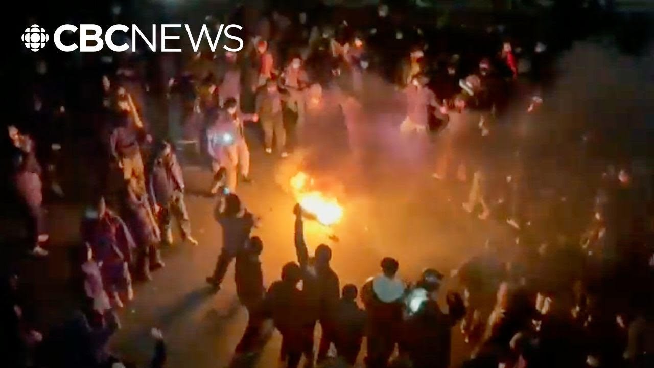 Iranian Canadians rally in Toronto as crackdown intensifies in Iran