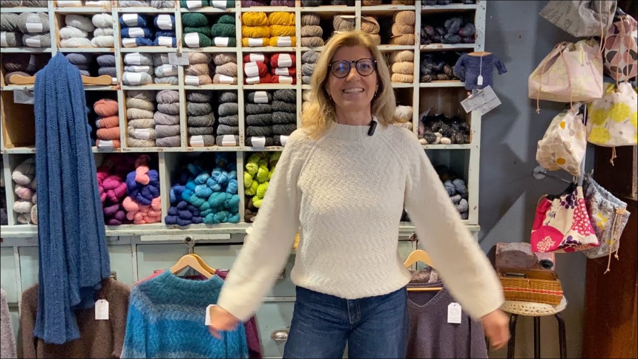 Einen top-down Raglan-Pulli mit interessantem Strukturmuster stricken